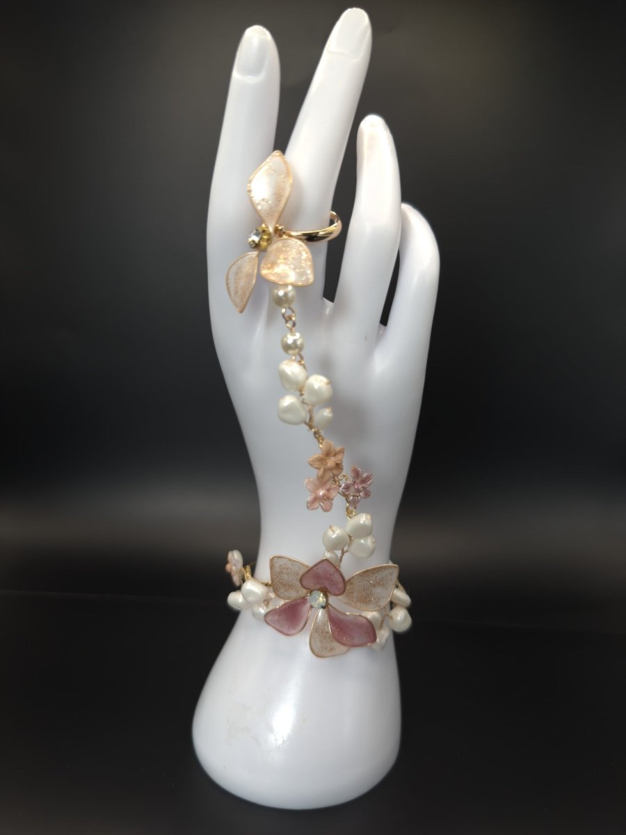 Eclora Hand Harness - Opulent Echoes -