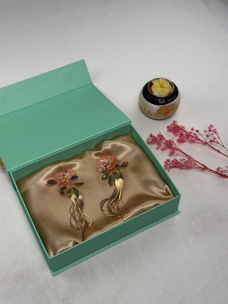 Floratassel - Opulent Echoes - earring