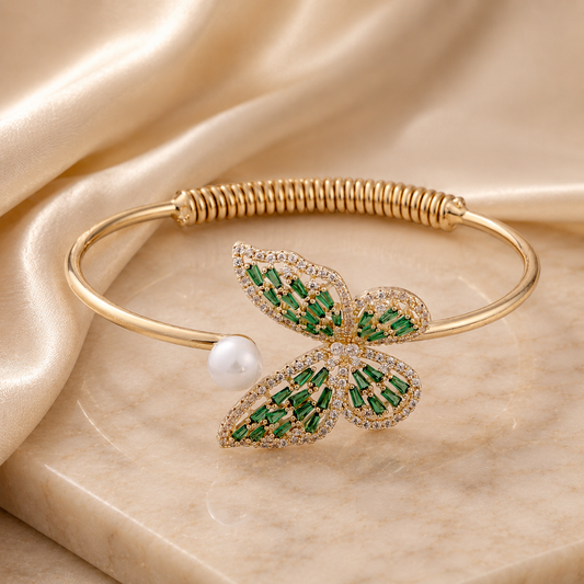 Butterfly gold bracelet w green