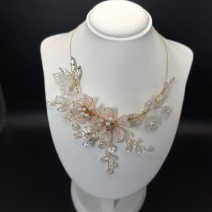 Alyssum Necklace - Opulent Echoes - 